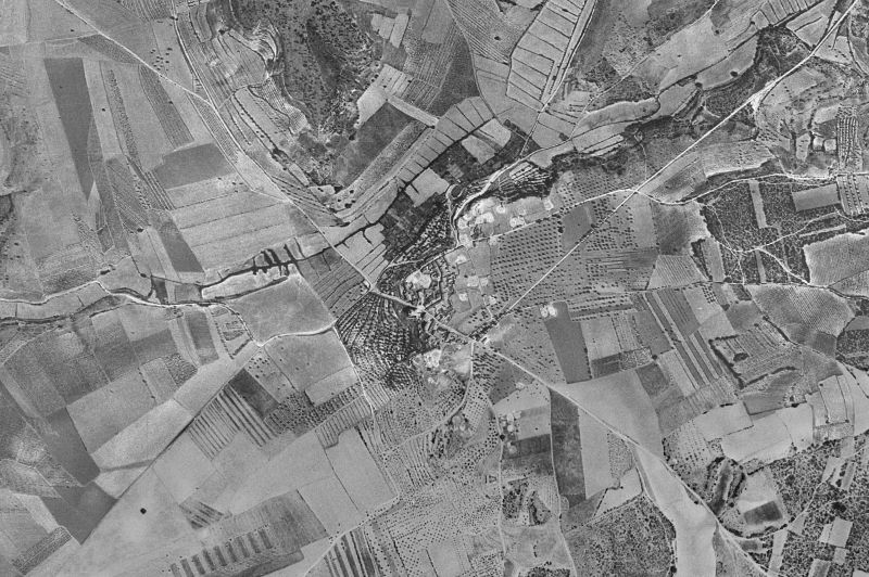 Ortofoto de 1956-1957 del núcleo de Barbuñales