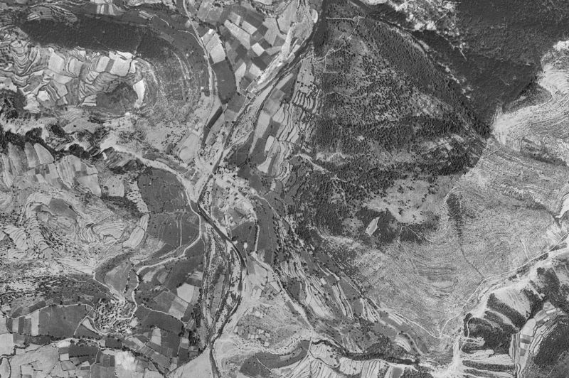 Ortofoto de 1956-1957 del núcleo de Broto