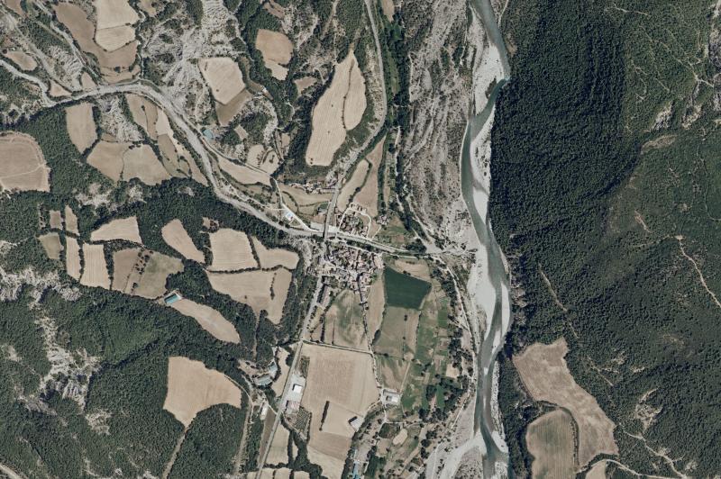 Ortofoto actual del núcleo de Labuerda