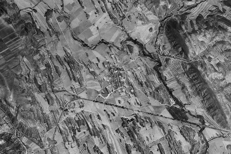 Ortofoto de 1956-1957 del núcleo de Peraltilla
