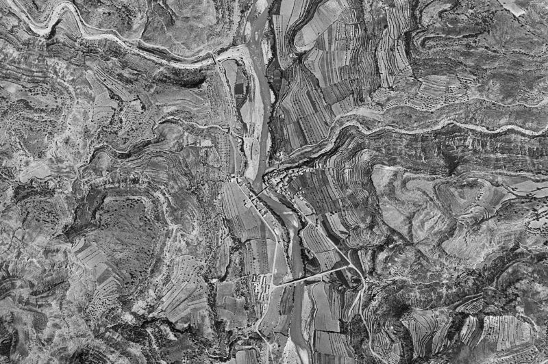 Ortofoto de 1956-1957 del núcleo de Puente de Montañana