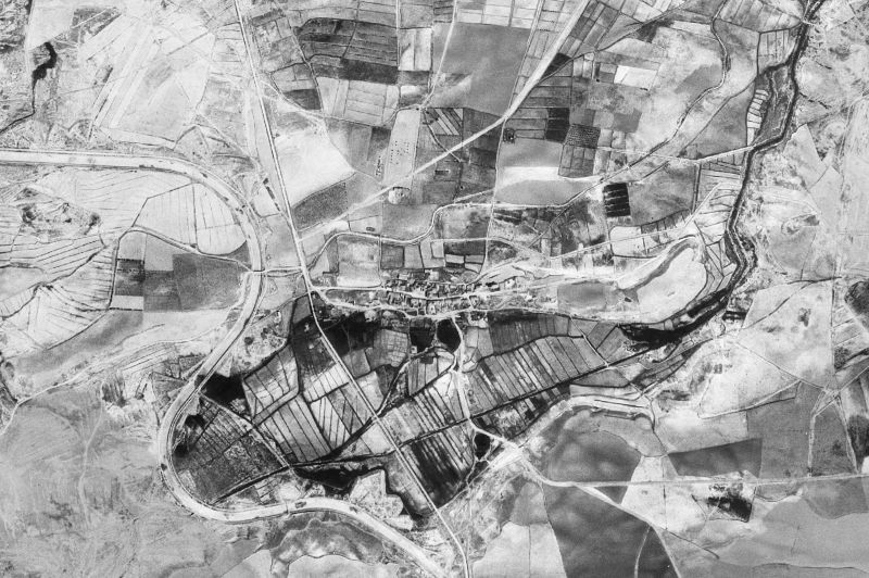 Ortofoto de 1956-1957 del núcleo de Senés de Alcubierre