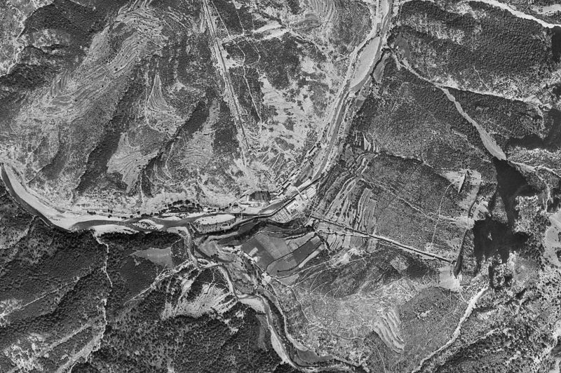 Ortofoto de 1956-1957 del núcleo de Tella-Sin