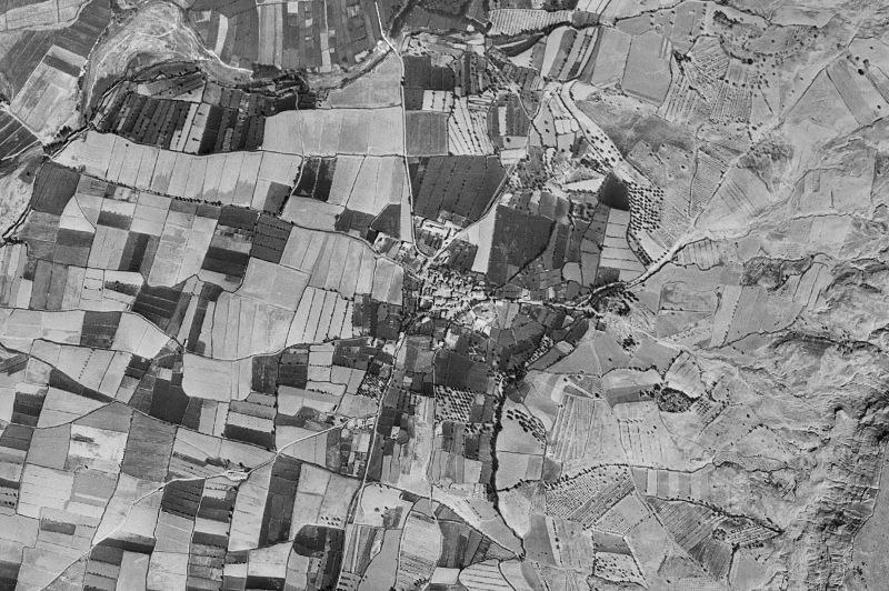 Ortofoto de 1956-1957 del núcleo de Tierz