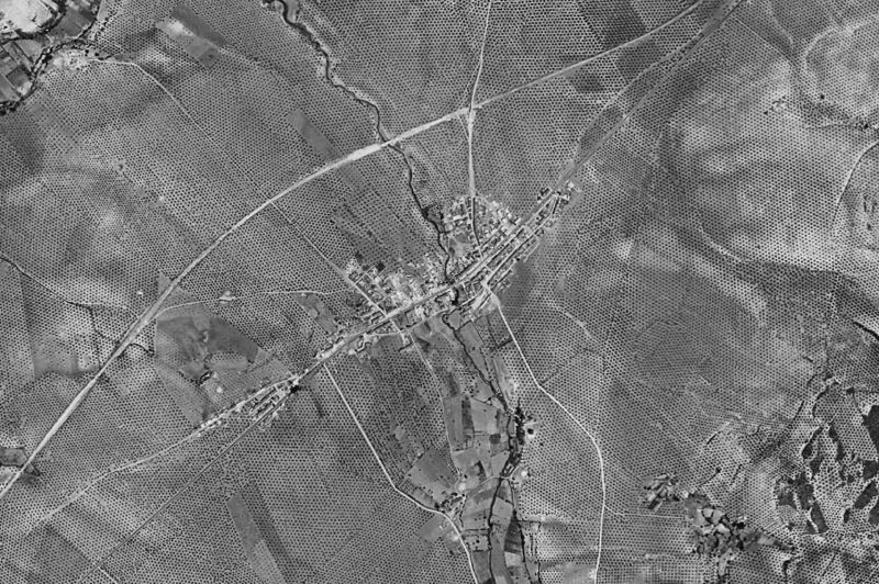 Ortofoto de 1956-1957 del núcleo de Arroyo del Ojanco