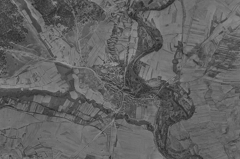 Ortofoto de 1956-1957 del núcleo de Almanza