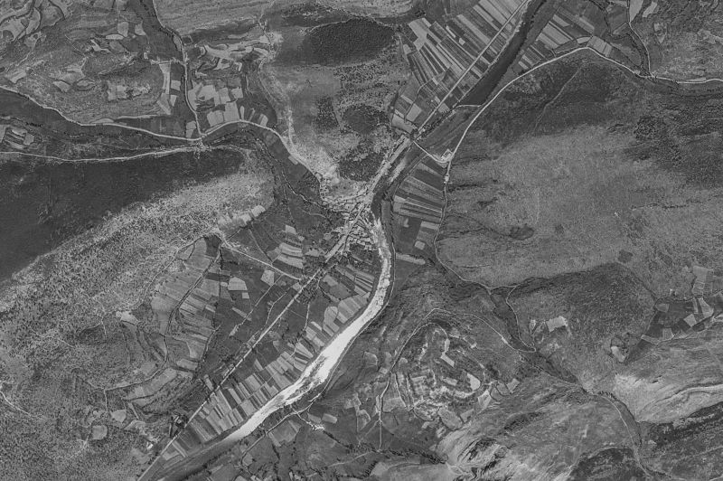 Ortofoto de 1956-1957 del núcleo de Crémenes
