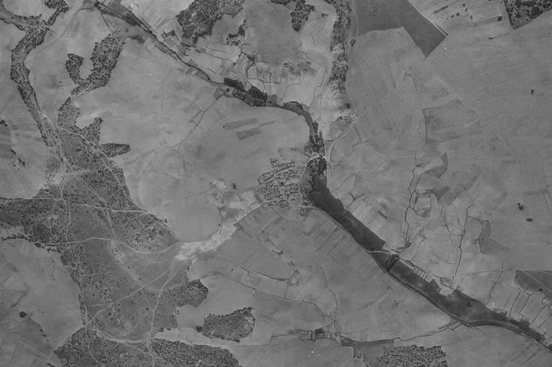 Ortofoto de 1956-1957 del núcleo de Santa María del Monte de Cea