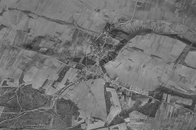 Ortofoto de 1956-1957 del núcleo de Santiago Millas