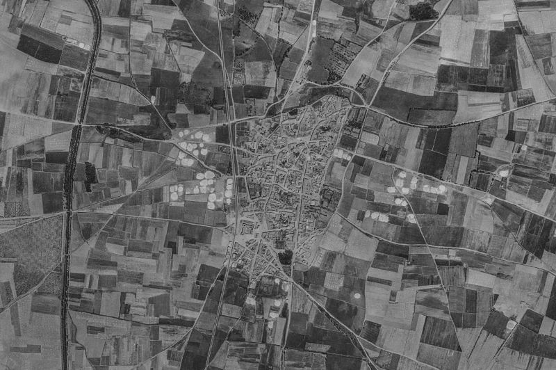 Ortofoto de 1956-1957 del núcleo de Toral de los Guzmanes