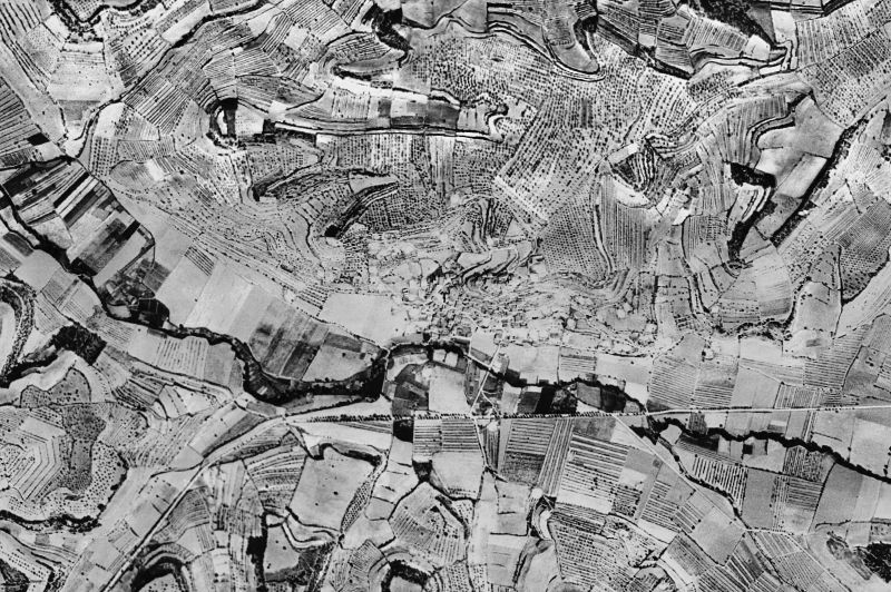 Ortofoto de 1956-1957 del núcleo de Les Oluges
