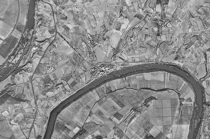 Ortofoto de 1956-1957 del núcleo de Briñas