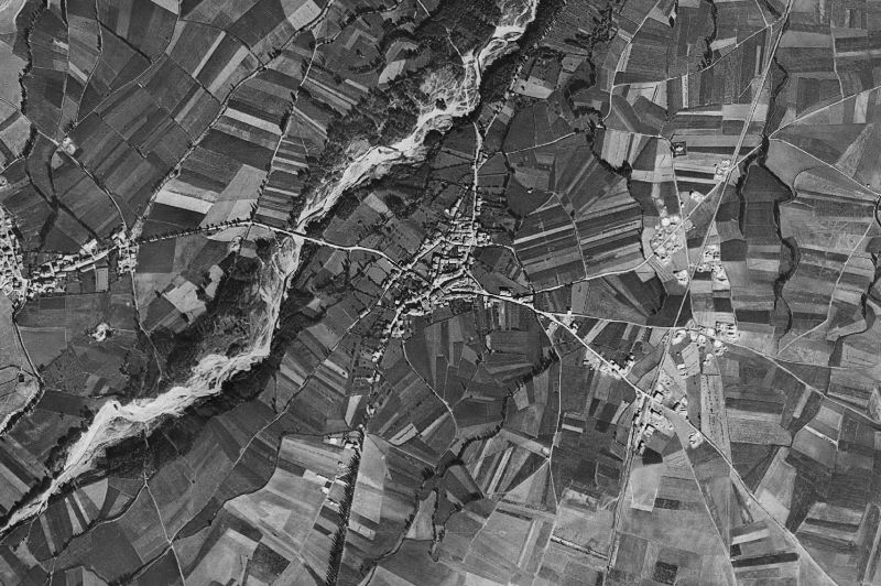 Ortofoto de 1956-1957 del núcleo de Castañares de Rioja