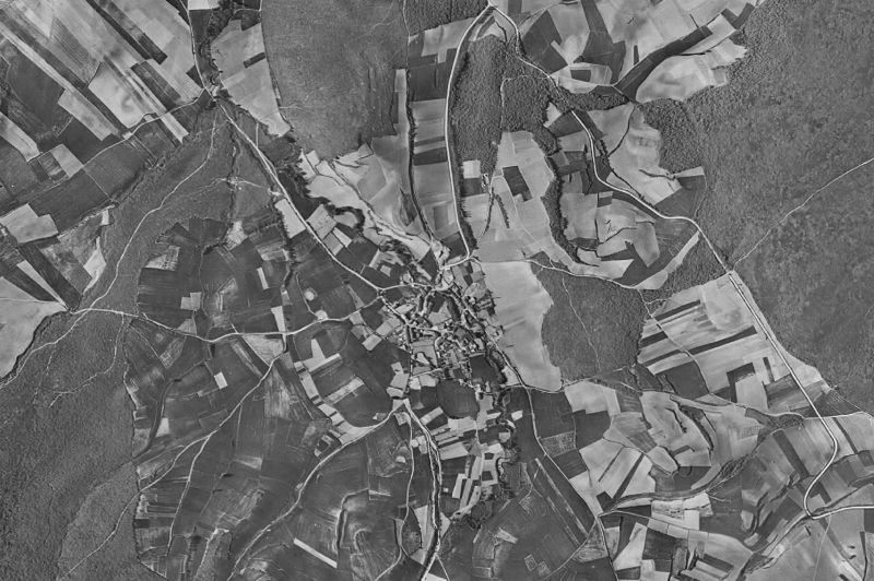 Ortofoto de 1956-1957 del núcleo de Manzanares de Rioja