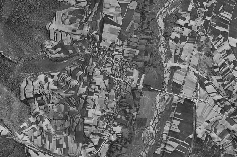 Ortofoto de 1956-1957 del núcleo de Santurde de Rioja