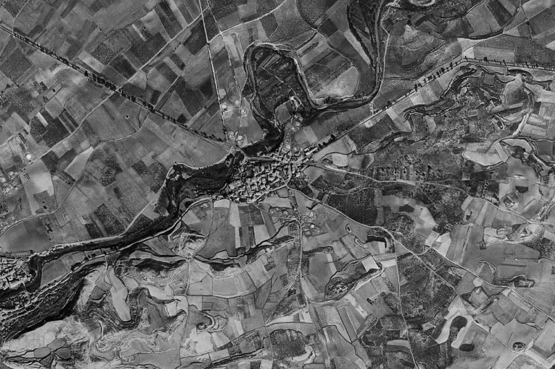Ortofoto de 1956-1957 del núcleo de Tirgo