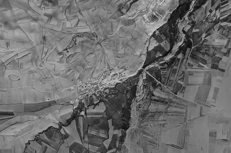 Ortofoto de 1956-1957 del núcleo de Villalobar de Rioja