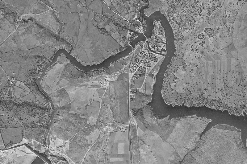 Ortofoto de 1956-1957 del núcleo de Buitrago del Lozoya