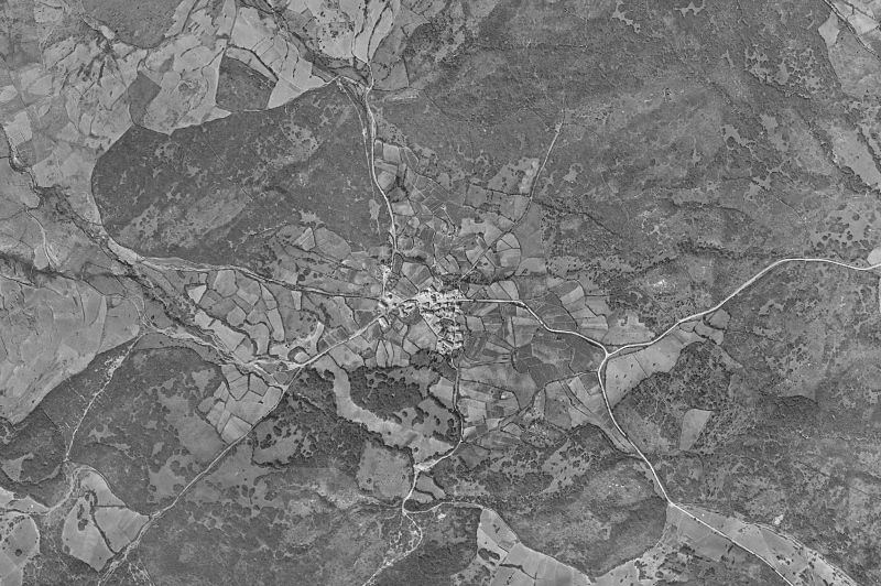 Ortofoto de 1956-1957 del núcleo de Navarredonda y San Mamés