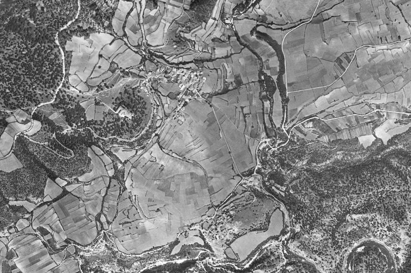 Ortofoto de 1956-1957 del núcleo de Améscoa Baja