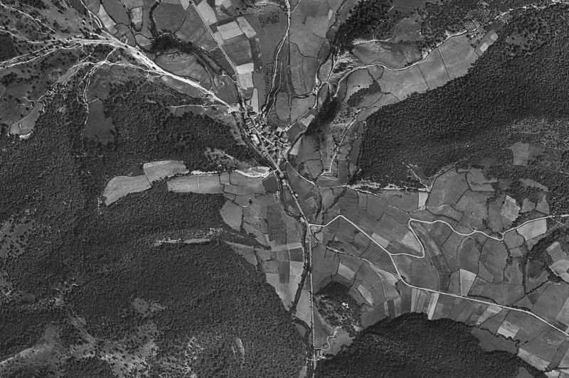 Ortofoto de 1956-1957 del núcleo de Anue