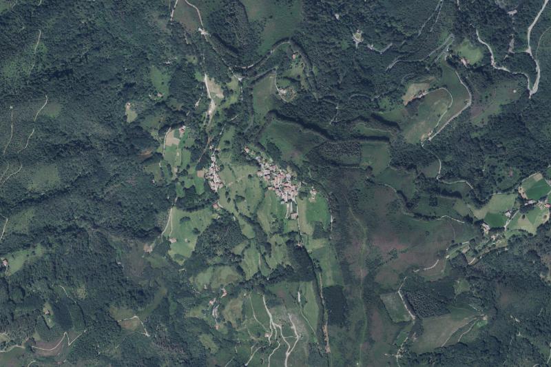 Ortofoto actual del núcleo de Arano