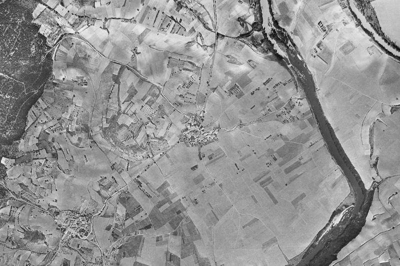 Ortofoto de 1956-1957 del núcleo de Echarri/Etxarri