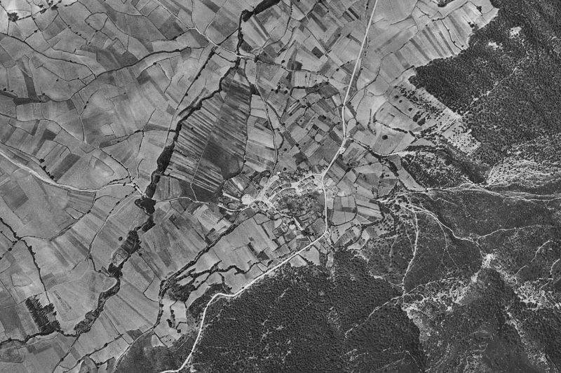 Ortofoto de 1956-1957 del núcleo de Genevilla