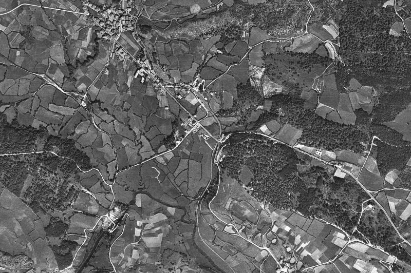 Ortofoto de 1956-1957 del núcleo de Larraun