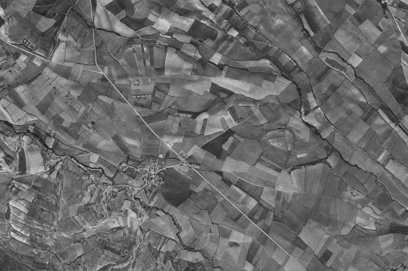 Ortofoto de 1956-1957 del núcleo de Metauten