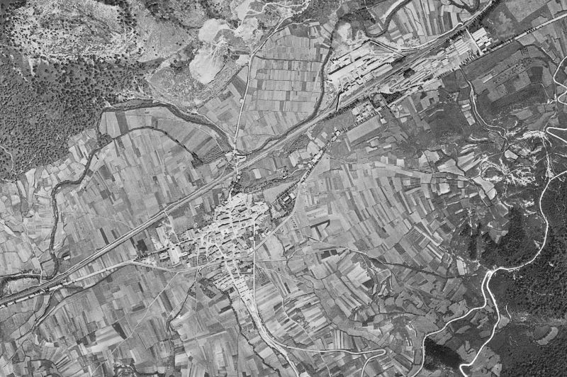 Ortofoto de 1956-1957 del núcleo de Olazti/Olazagutía
