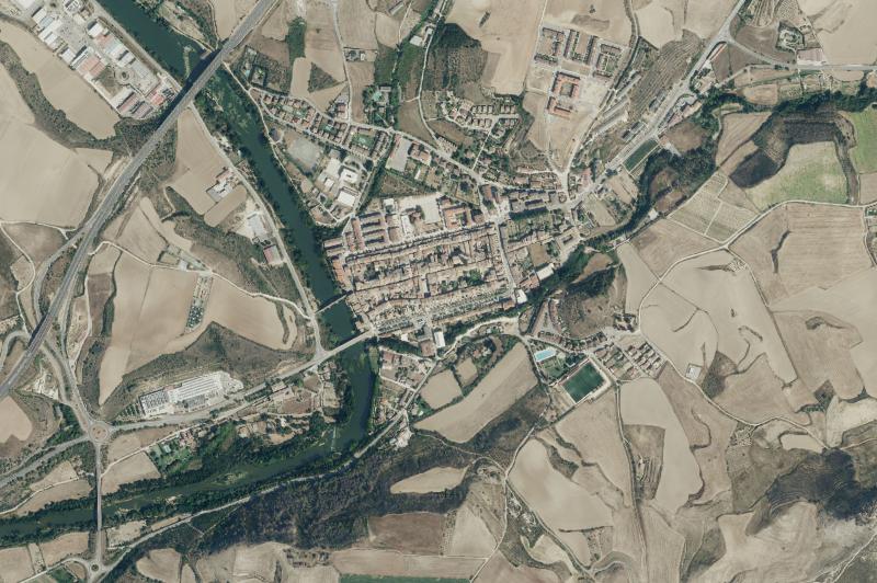 Ortofoto actual del núcleo de Puente la Reina/Gares