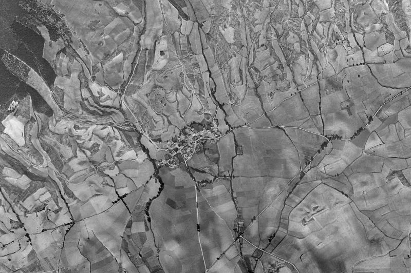 Ortofoto de 1956-1957 del núcleo de Unciti