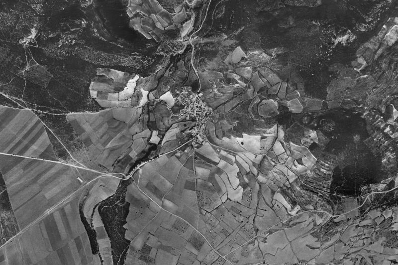 Ortofoto de 1956-1957 del núcleo de Unzué/Untzue