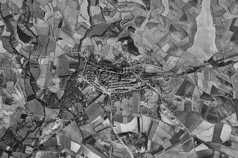 Ortofoto de 1956-1957 del núcleo de Viana