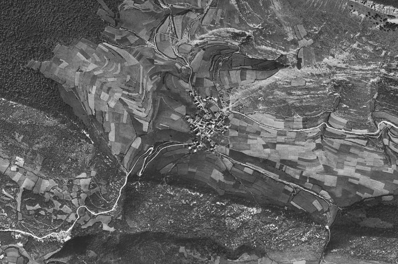 Ortofoto de 1956-1957 del núcleo de Hiriberri/Villanueva de Aezkoa