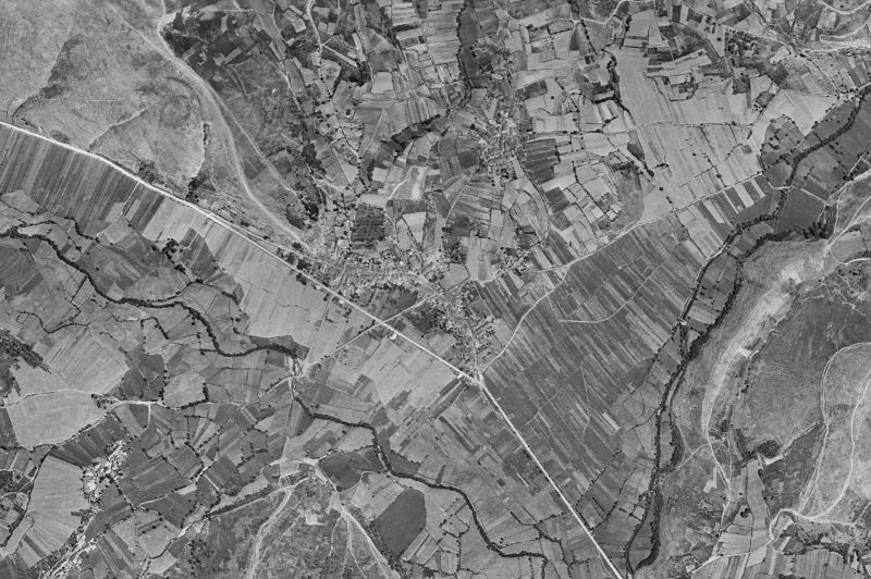 Ortofoto de 1956-1957 del núcleo de Laza