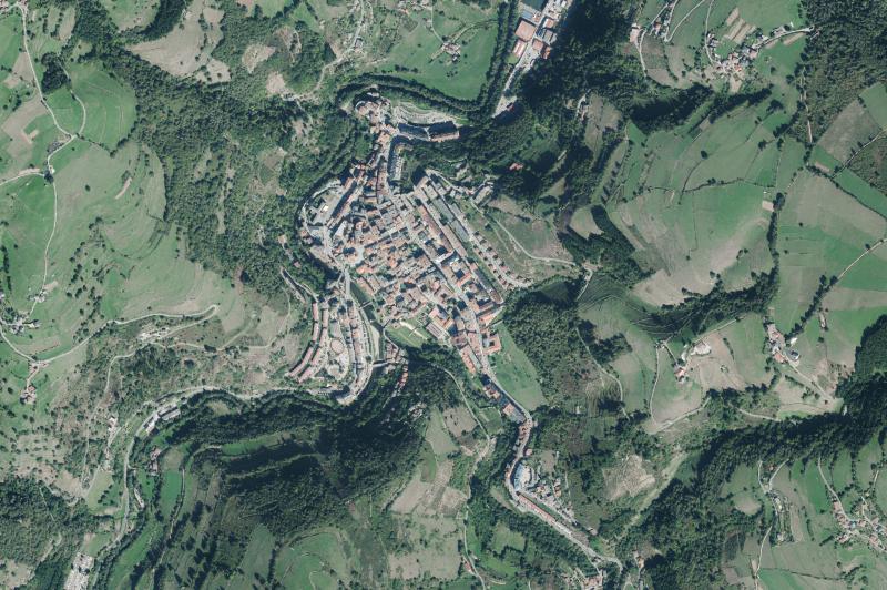 Ortofoto actual del núcleo de Cangas del Narcea