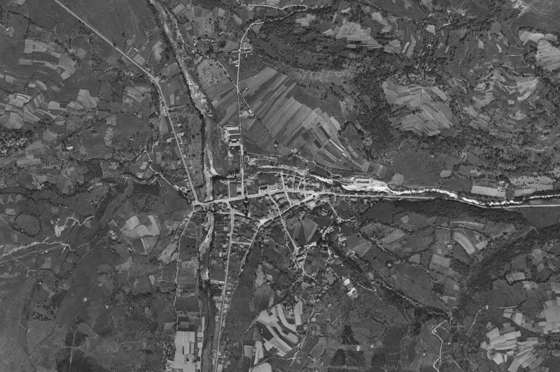 Ortofoto de 1956-1957 del núcleo de Cangas de Onís