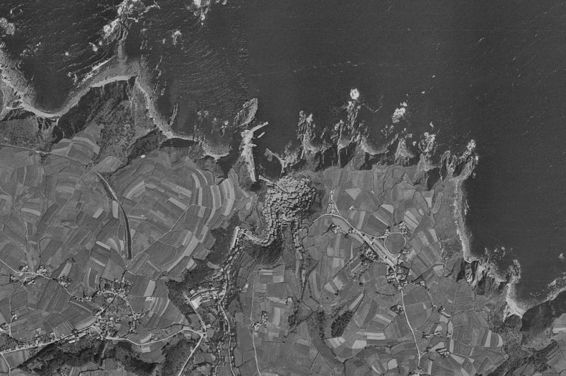 Ortofoto de 1956-1957 del núcleo de Cudillero
