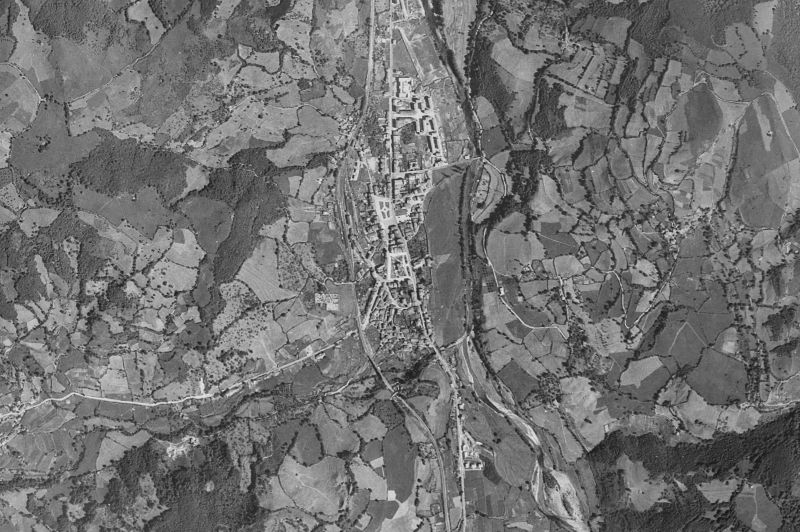 Ortofoto de 1956-1957 del núcleo de Lena