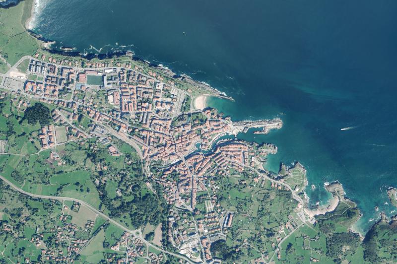 Ortofoto actual del núcleo de Llanes