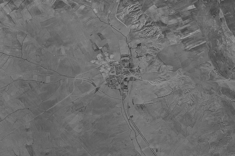 Ortofoto de 1956-1957 del núcleo de Población de Arroyo