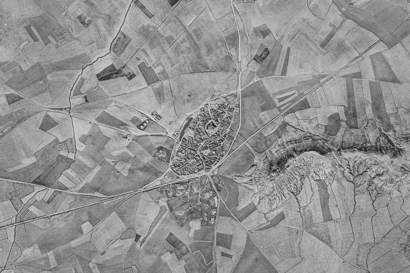Ortofoto de 1956-1957 del núcleo de Torremormojón