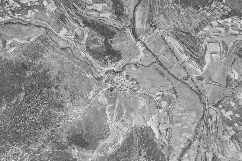 Ortofoto de 1956-1957 del núcleo de La Pernía
