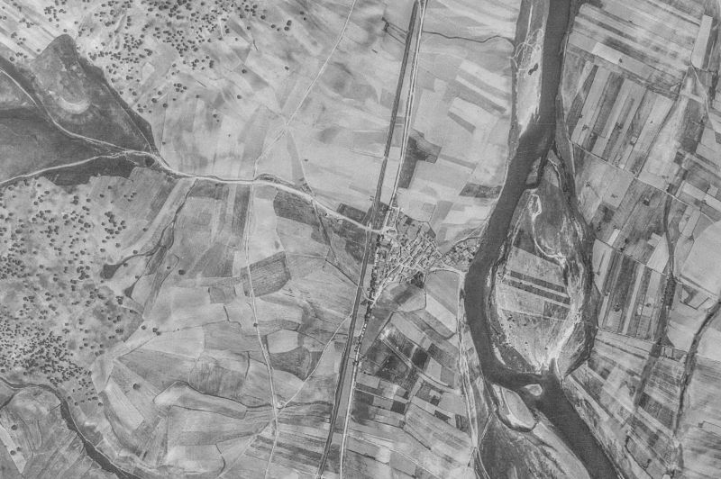 Ortofoto de 1956-1957 del núcleo de Encinas de Arriba