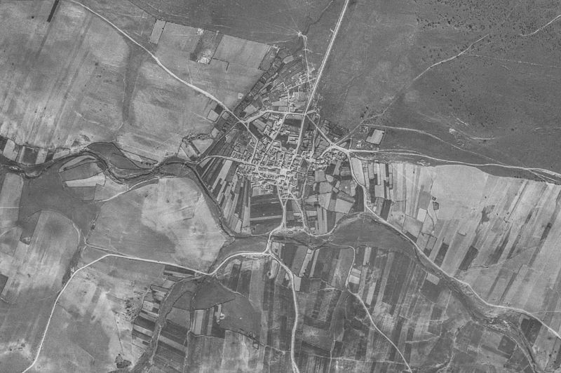 Ortofoto de 1956-1957 del núcleo de Fuenteliante