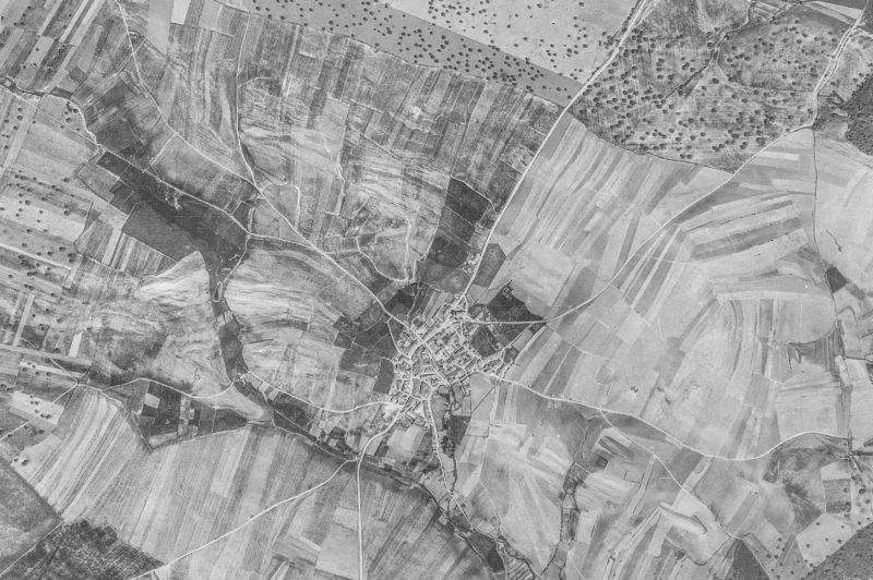 Ortofoto de 1956-1957 del núcleo de Monterrubio de la Sierra