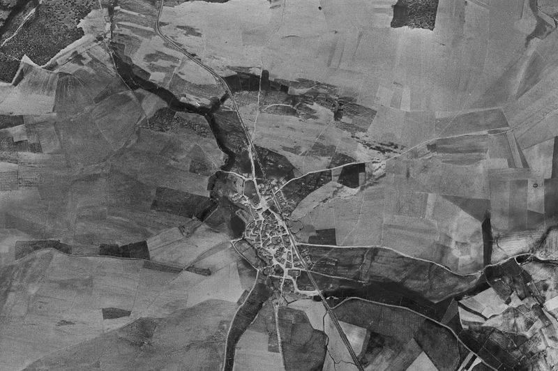 Ortofoto de 1956-1957 del núcleo de Mozárbez