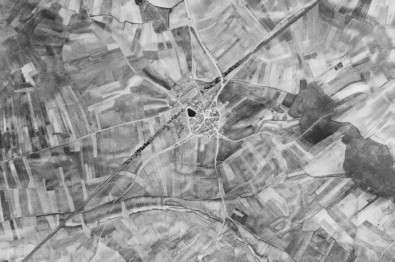 Ortofoto de 1956-1957 del núcleo de Pajares de la Laguna